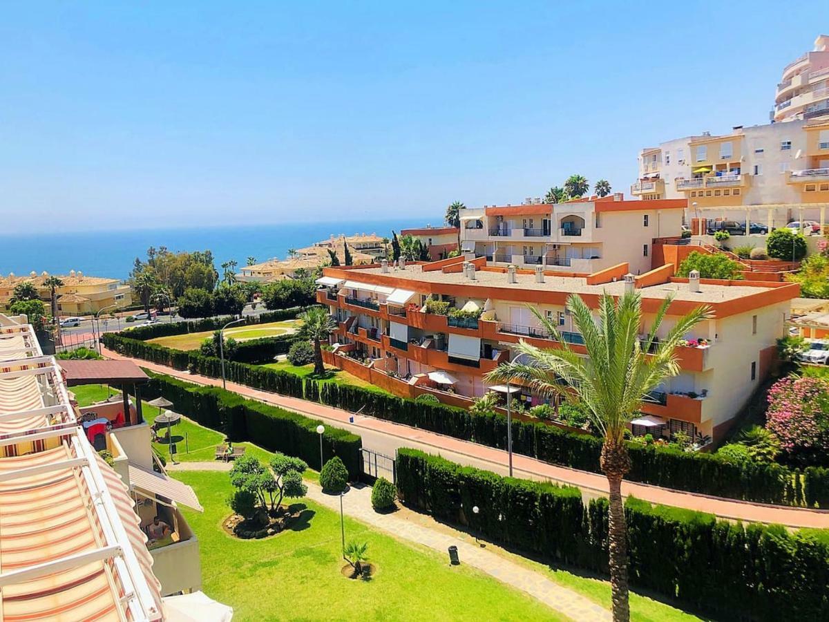 Seaview Apartment With Great Amenities & Facilities Benalmádena Extérieur photo